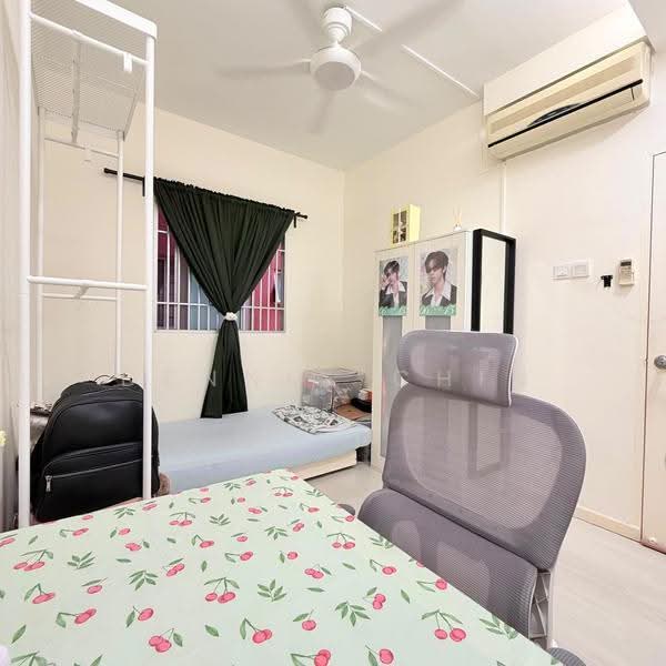 Condominium for Sale at Ketumbar Hill - Dennix Chin - Bedroom - PropertyGuru.com.my