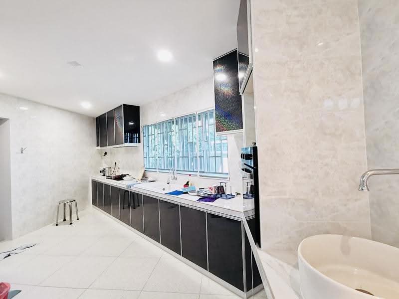 Rumah Berkembar untuk Disewa di Fettes Park (Tanjung Tokong) - Elwin Leong - Kitchen - PropertyGuru.com.my