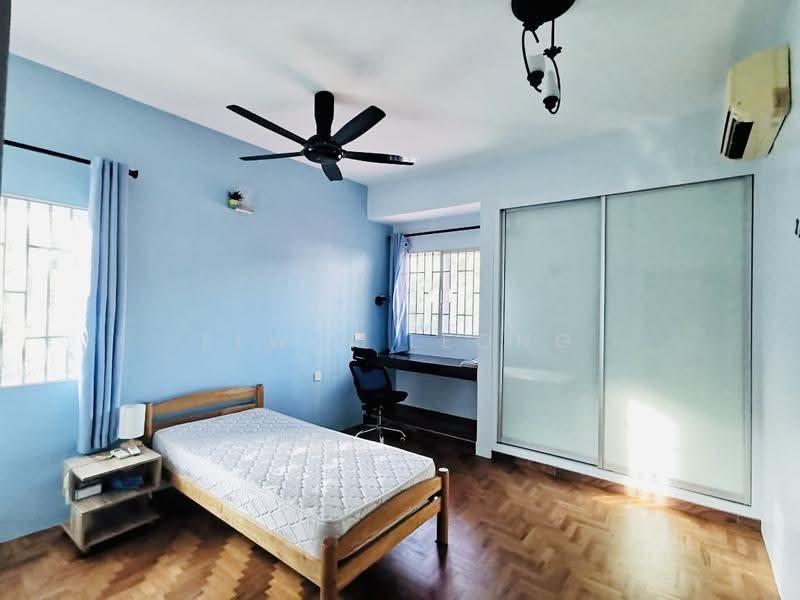 Rumah Berkembar untuk Disewa di Fettes Park (Tanjung Tokong) - Elwin Leong - Bedroom - PropertyGuru.com.my
