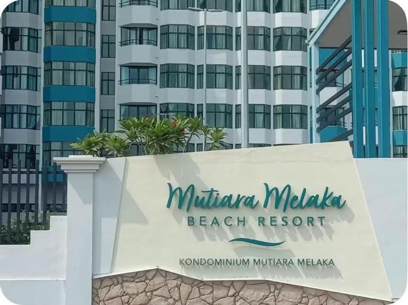 Kondominium untuk Dijual di Mutiara Melaka (Puteri Beach Resort) - CHIN FN - Exterior - PropertyGuru.com.my