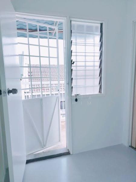 Rumah Teres 2-Tingkat untuk Disewa di Batu Caves (Selangor) - Hasniza Ibrahim - Entrance - PropertyGuru.com.my