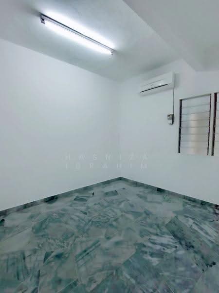 Rumah Teres 2-Tingkat untuk Disewa di Batu Caves (Selangor) - Hasniza Ibrahim - Interior - PropertyGuru.com.my