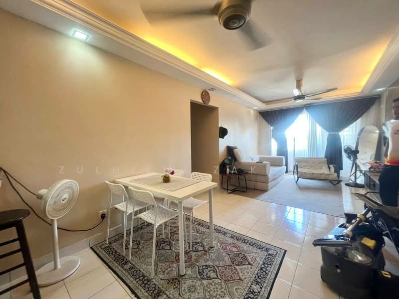 Pangsapuri untuk Dijual di Alam Prima - Zulhilmi Zakaria - Living Room - PropertyGuru.com.my