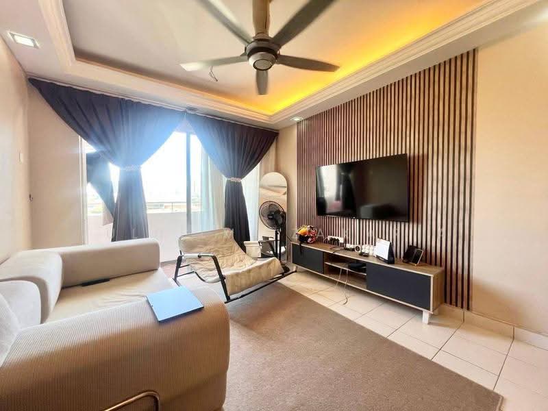 Pangsapuri untuk Dijual di Alam Prima - Zulhilmi Zakaria - Living Room - PropertyGuru.com.my