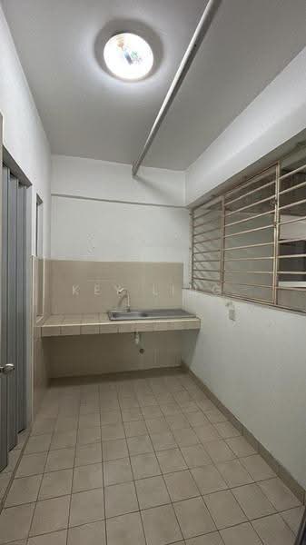 Kondominium untuk Disewa di Desa Residency (Residensi Desa) - Key Ling - Kitchen - PropertyGuru.com.my