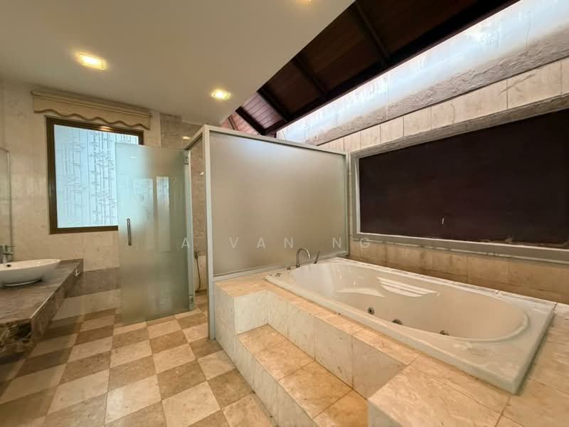 3-storey Terraced House for Rent in Duta Tropika (Batu) - Aivan Ng - Bathroom - PropertyGuru.com.my