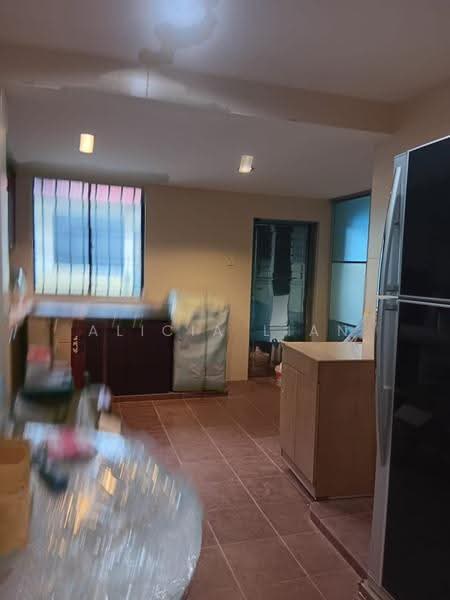 1-storey Terraced House for Rent in Taman Pelangi (Johor Bahru) - Alicia Lian - Kitchen - PropertyGuru.com.my
