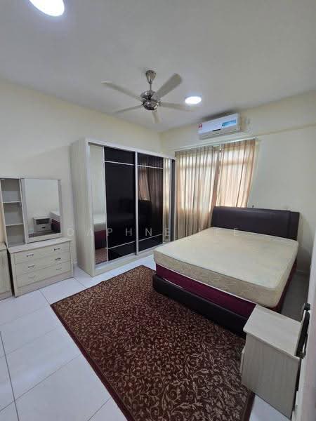 Service Residence for Rent at Sky Oasis Residence (Pangsapuri Oasis 1) - Daphne Lee - Bedroom - PropertyGuru.com.my