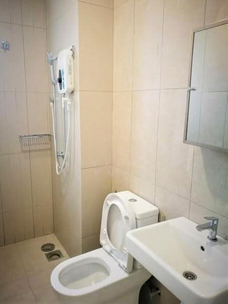 Service Residence for Sale at Kenwingston Skylofts - Nobeille Chung - Bathroom - PropertyGuru.com.my