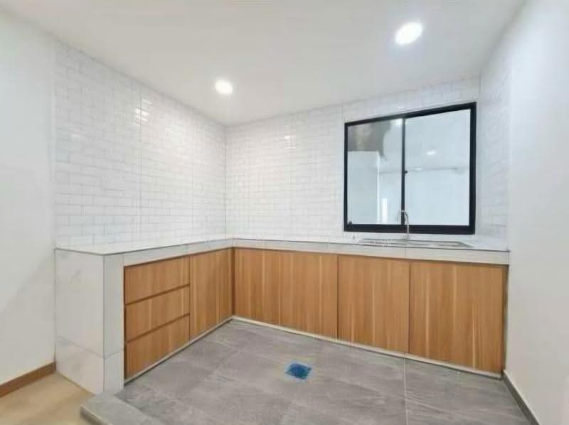 Bungalow House for Sale in Kampung Mohd Amin (Johor Bahru) - Elayne Low - Kitchen - PropertyGuru.com.my