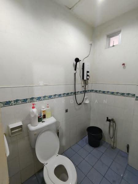 2-storey Terraced House for Sale in Bandar Putra (Kulai) - Edward Gan - Bathroom - PropertyGuru.com.my