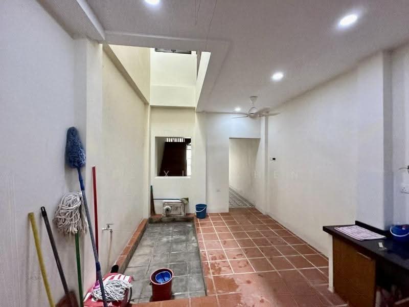 Kedai untuk Dijual di George Town (Penang) - Lee Xue Chen - Interior - PropertyGuru.com.my