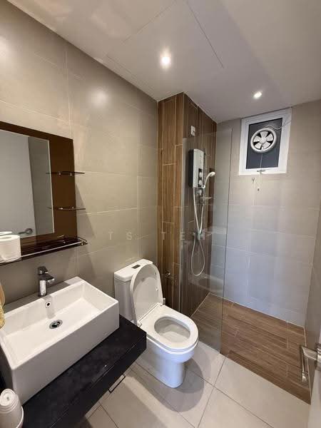 Kediaman Servis untuk Disewa di RYAN & MIHO - TS Teh - Bathroom - PropertyGuru.com.my