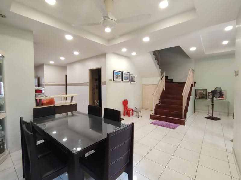 Rumah Teres 2-Tingkat untuk Dijual di Setia Damai (Setia Alam) - Annie Kho - Dining Room - PropertyGuru.com.my