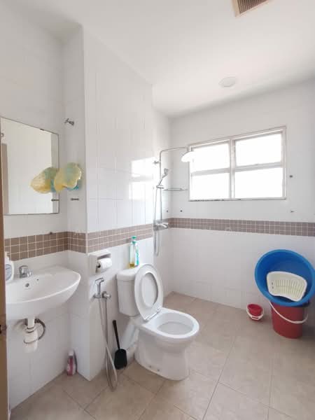 Rumah Teres 2-Tingkat untuk Dijual di Setia Damai (Setia Alam) - Annie Kho - Bathroom - PropertyGuru.com.my