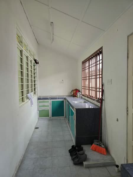 1-storey Terraced House for Rent in Perling (Johor) - Alicia Lian - Kitchen - PropertyGuru.com.my