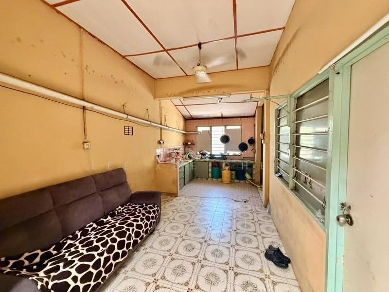 Kedai untuk Dijual di George Town (Penang) - Lee Xue Chen - Living Room - PropertyGuru.com.my