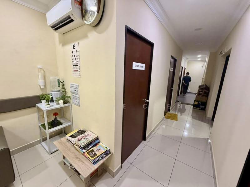 Kedai untuk Dijual di George Town (Penang) - Lee Xue Chen - Corridor - PropertyGuru.com.my