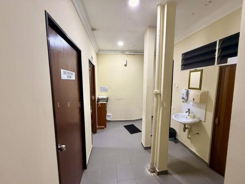 Kedai untuk Dijual di George Town (Penang) - Lee Xue Chen - Corridor - PropertyGuru.com.my