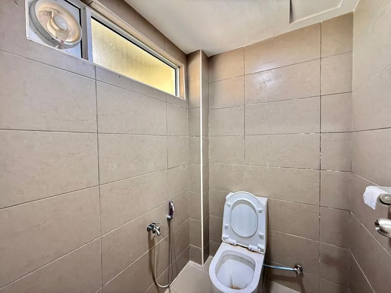 Shop for Rent in Taman Tasik Utama Ayer Keroh (Ayer Keroh) - Mario Seet - Bathroom - PropertyGuru.com.my
