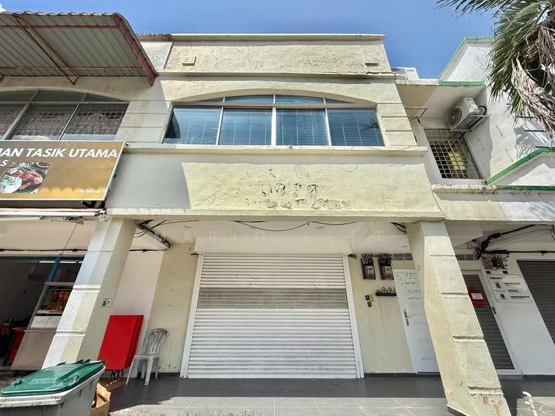 Shop for Rent in Taman Tasik Utama Ayer Keroh (Ayer Keroh) - Mario Seet - Exterior - PropertyGuru.com.my