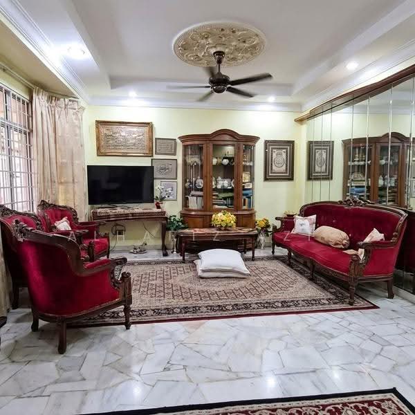 2-storey Terraced House for Sale in Bandar Baru Uda (Tampoi) - ALHAFIZ AZIS - Living Room - PropertyGuru.com.my
