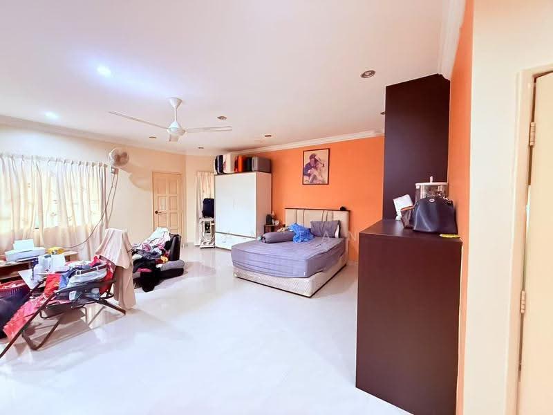2-storey Terraced House for Sale in Bandar Tun Hussein Onn (Cheras) - Ivan Tan - Bedroom - PropertyGuru.com.my