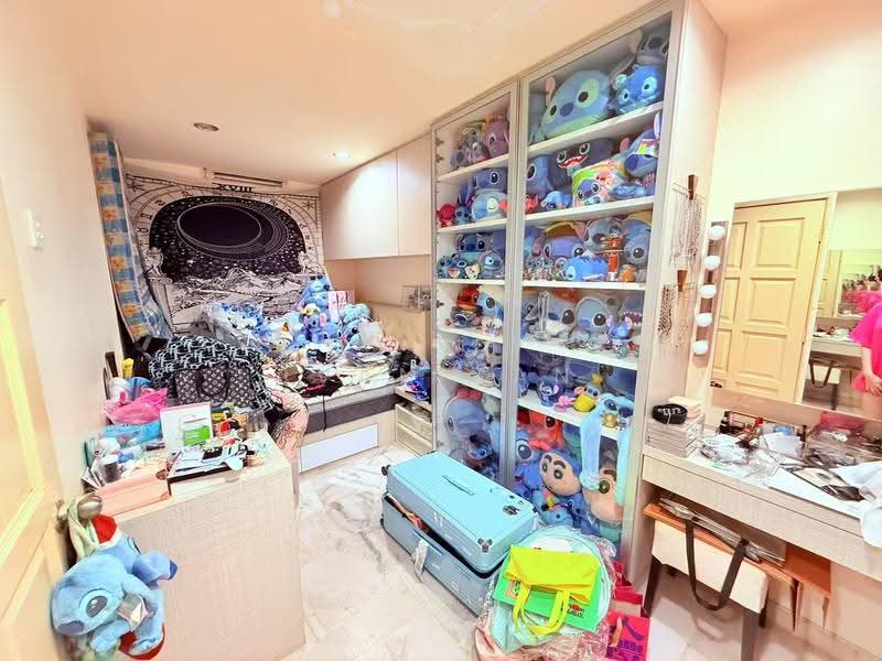 2-storey Terraced House for Sale in Bandar Tun Hussein Onn (Cheras) - Ivan Tan - Bedroom - PropertyGuru.com.my