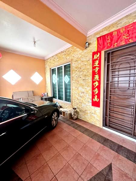 2-storey Terraced House for Sale in Taman Pelangi (Johor Bahru) - Calvin Lee - Exterior - PropertyGuru.com.my