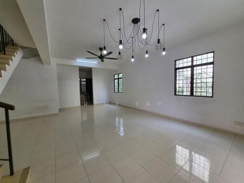 Rumah Teres 2-Tingkat untuk Dijual di Ampang Saujana (Ampang) - Irine Yap - Living Room - PropertyGuru.com.my