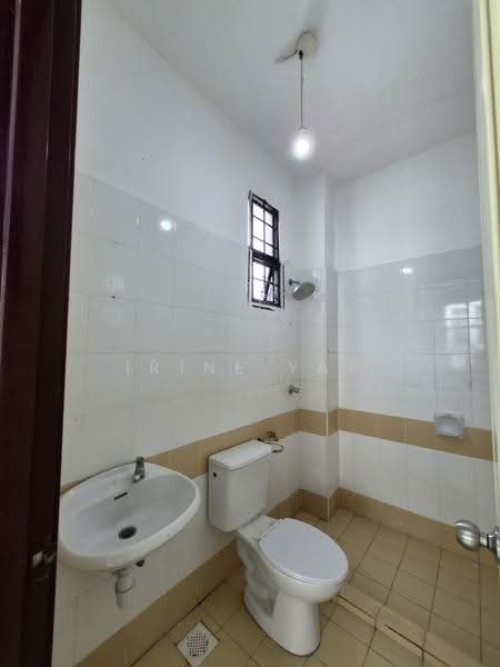 Rumah Teres 2-Tingkat untuk Dijual di Ampang Saujana (Ampang) - Irine Yap - Bathroom - PropertyGuru.com.my