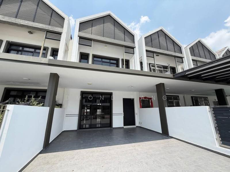 Rumah Teres untuk Dijual di Johor Bahru (Johor) - Edmond Tang - PropertyGuru.com.my