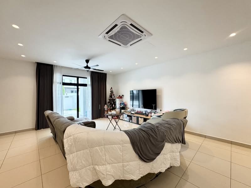 Rumah Teres 2-Tingkat untuk Dijual di Horizon Hills (Iskandar Puteri (Nusajaya)) - Yik Tat - Living Room - PropertyGuru.com.my