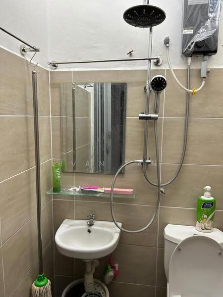 2-storey Terraced House for Sale in Taman Indah Perdana (Kepong) - Ivan Tan - Bathroom - PropertyGuru.com.my