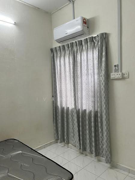 2-storey Terraced House for Sale in Taman Indah Perdana (Kepong) - Ivan Tan - Bedroom - PropertyGuru.com.my