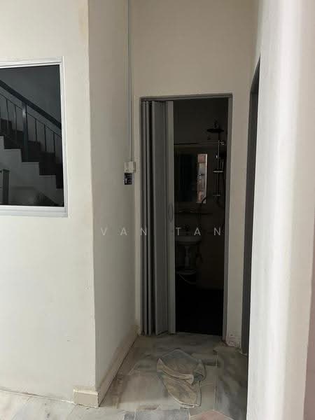 2-storey Terraced House for Sale in Taman Indah Perdana (Kepong) - Ivan Tan - Bathroom - PropertyGuru.com.my