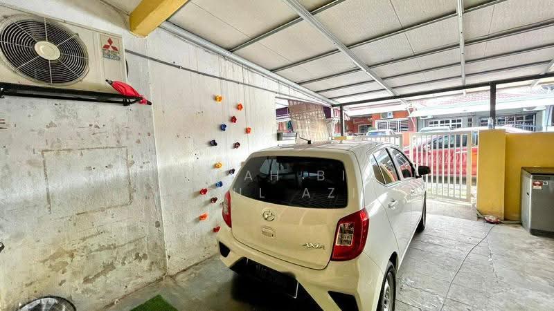 1-storey Terraced House for Sale in Taman Sri Nanding (Hulu Langat) - Rafedah Binti Abdul Aziz - Car Park - PropertyGuru.com.my