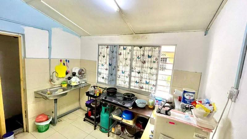 1-storey Terraced House for Sale in Taman Sri Nanding (Hulu Langat) - Rafedah Binti Abdul Aziz - Kitchen - PropertyGuru.com.my