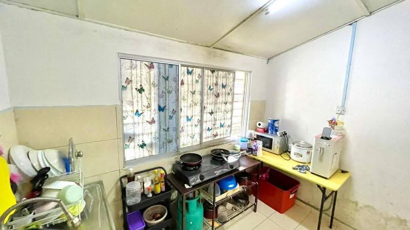 1-storey Terraced House for Sale in Taman Sri Nanding (Hulu Langat) - Rafedah Binti Abdul Aziz - Kitchen - PropertyGuru.com.my