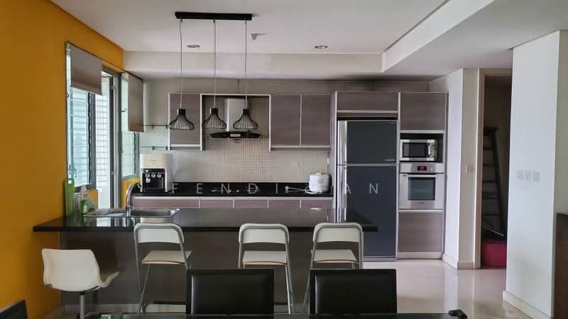 Condominium for Rent at The Capsquare Residences - Fendi tan - Kitchen - PropertyGuru.com.my