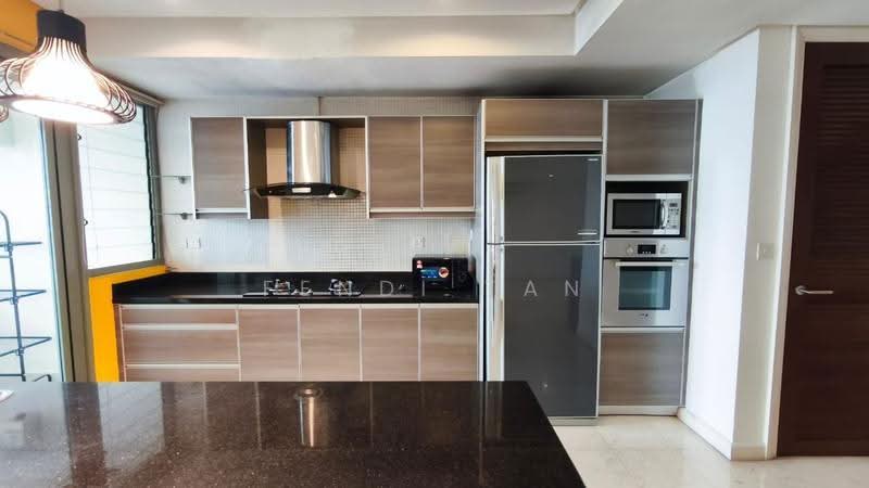 Condominium for Rent at The Capsquare Residences - Fendi tan - Kitchen - PropertyGuru.com.my