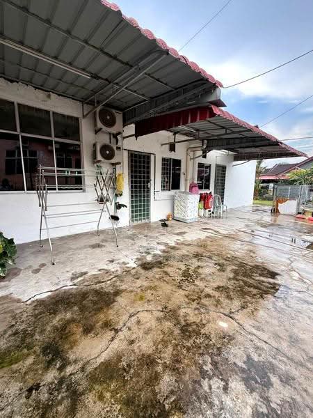 1-storey Terraced House for Sale in Taman Teratai (Skudai) - Calvin Lee - Exterior - PropertyGuru.com.my