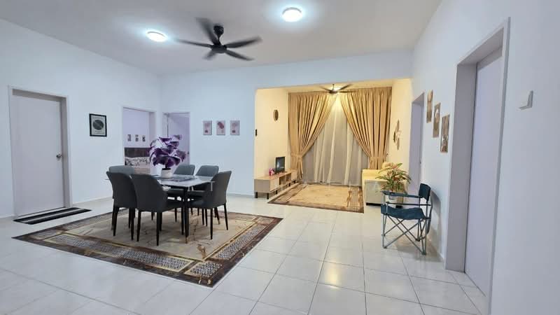 Kondominium untuk Disewa di Residensi Adelia 4 - Siti Haila - Living Room - PropertyGuru.com.my