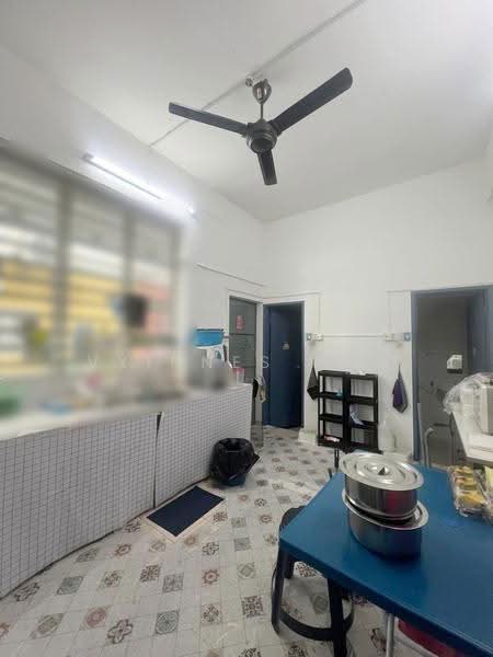 Shop / Office untuk Disewa di Pusat Perniagaan Raja Uda (Butterworth) - Vyinnes Ang - Kitchen - PropertyGuru.com.my