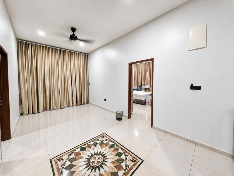 Rumah Teres 2-Tingkat untuk Dijual di Seremban (Negeri Sembilan) - Iqbal Rafei - Living Room - PropertyGuru.com.my