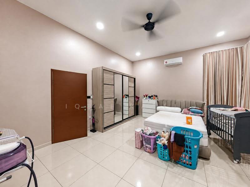 Rumah Teres 2-Tingkat untuk Dijual di Seremban (Negeri Sembilan) - Iqbal Rafei - Bedroom - PropertyGuru.com.my