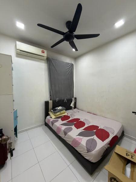 Service Residence for Sale at Jentayu Residensi @ Tampoi - Stefan Yu - Bedroom - PropertyGuru.com.my