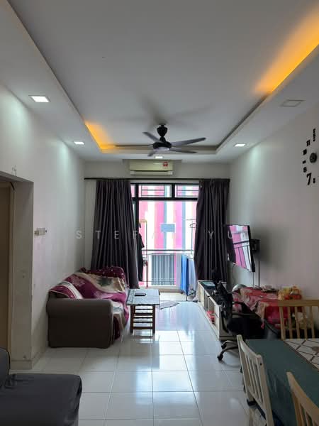 Service Residence for Sale at Jentayu Residensi @ Tampoi - Stefan Yu - Living Room - PropertyGuru.com.my
