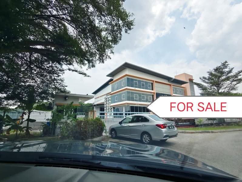 Kilang untuk Dijual di Taman Perindustrian Bukit Serdang (Seri Kembangan) - Sam Lam - Exterior - PropertyGuru.com.my