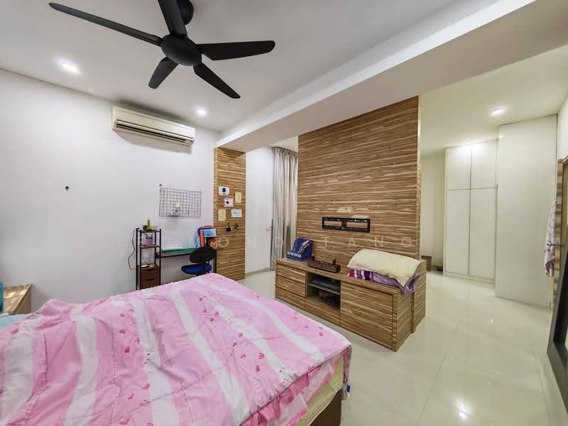 2-storey Terraced House for Sale in Taman Sierra Perdana (Masai) - Edmond Tang - Bedroom - PropertyGuru.com.my